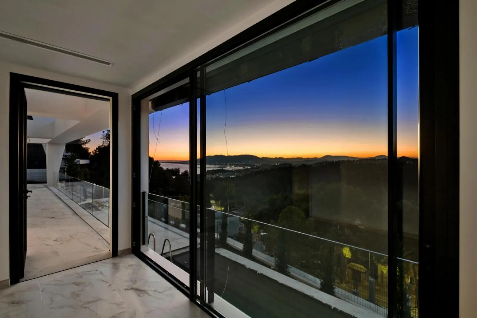 Villas Pinares De San Anton - Sea, City, Mountain Views, Close To Beach, Bbq Málaga 0*,