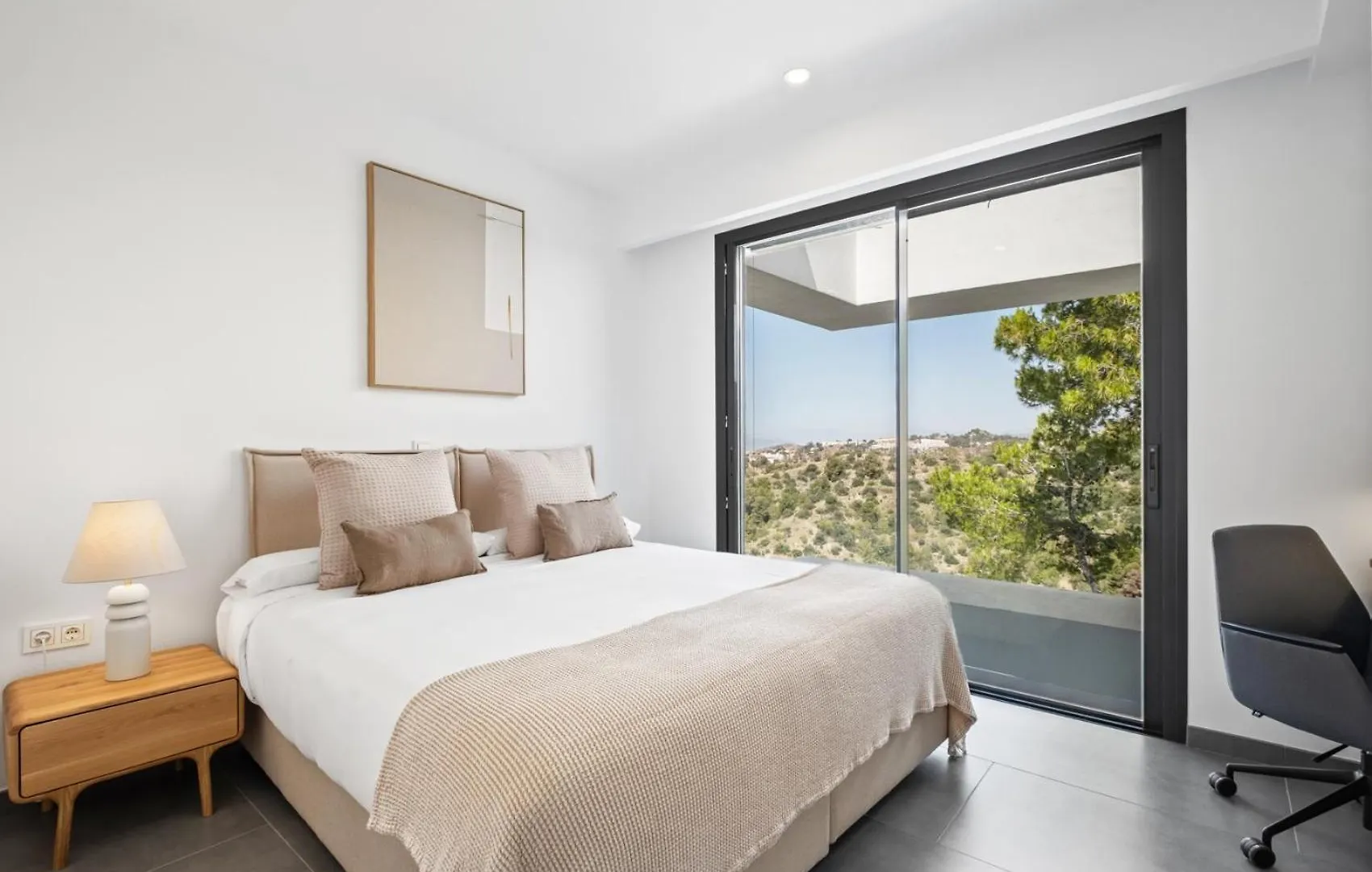 Villas Pinares De San Anton - Sea, City, Mountain Views, Close To Beach, Bbq Malaga